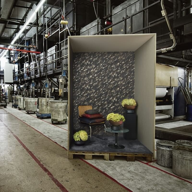 Vliestapete in Marmoroptik mit leichter Struktur braun, gold Putzoptik (86526)