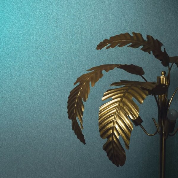 Vliestapete mit glänzendem Uni-Look blau, grau Metalloptik (86565)