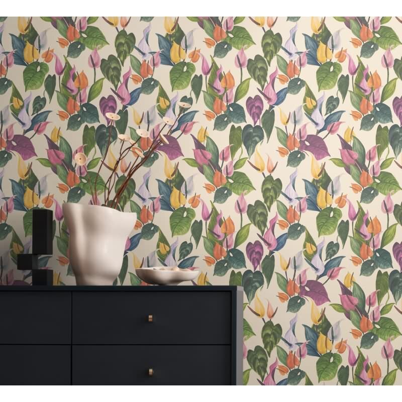 Botanische livingwalls Vliestapete mit Calla-Blüten - Tropischer Blumenprint auf beigem Grund (782101)