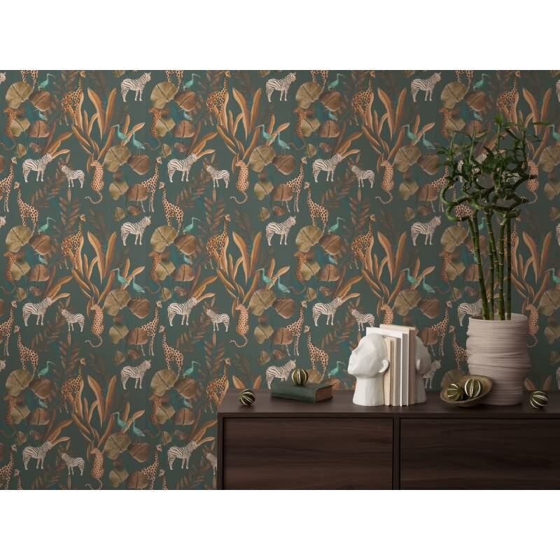 Dunkle Safari-Tapete mit Zebras, Giraffen & exotischen Vögeln auf grünbraunem Hintergrund livingwalls (782182)