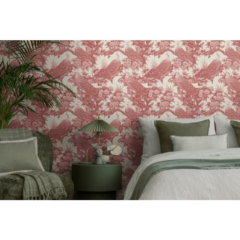 Vliestapete mit Pfauen und Blumen in Rot auf hellem Hintergrund (399824)