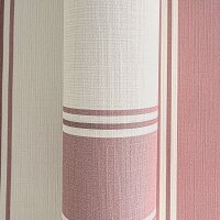 Vliestapete mit roten Streifen auf hellem Hintergrund...